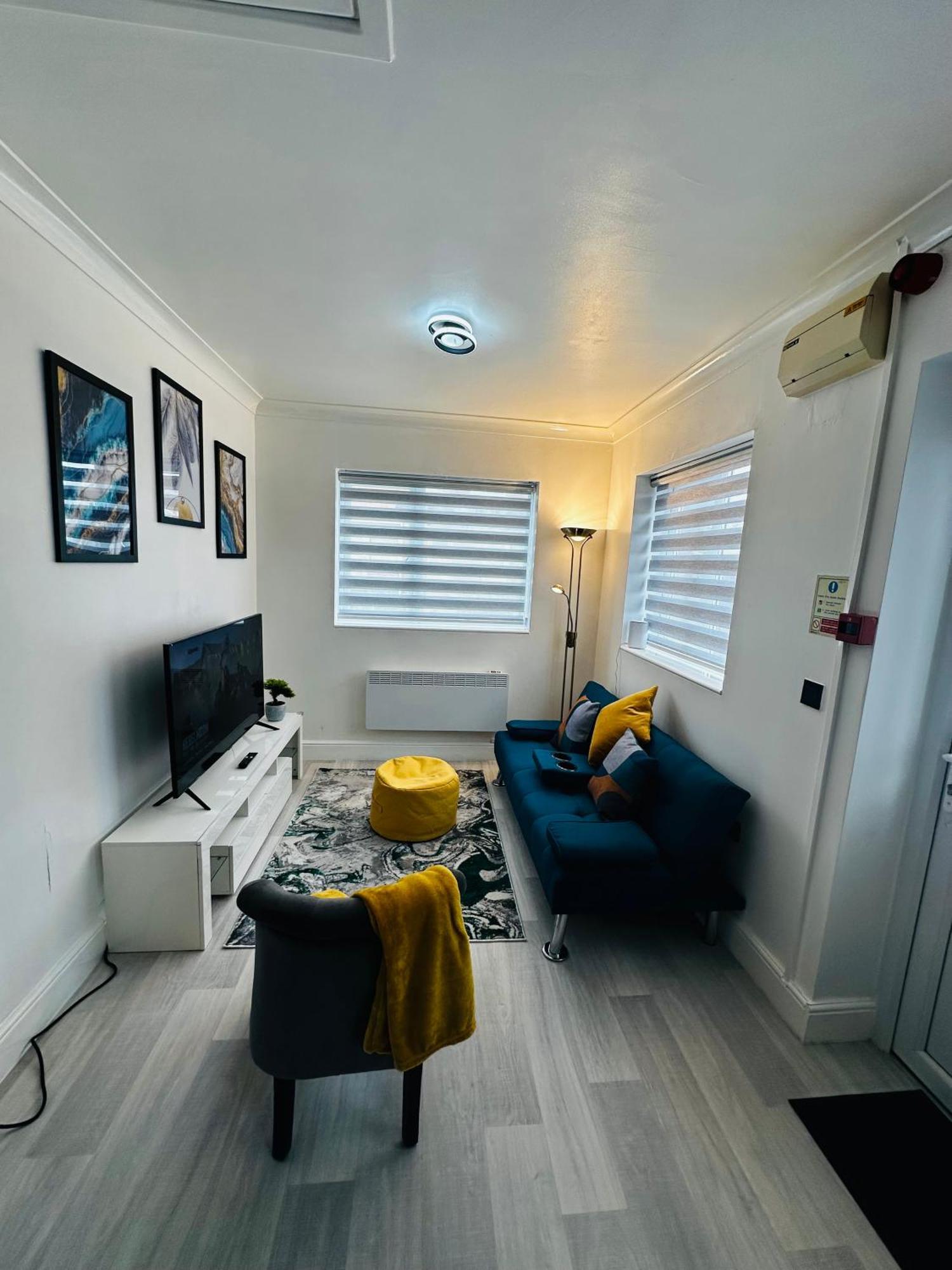 Cozy Haven Your Perfect 1Bed Le2 레스터 외부 사진
